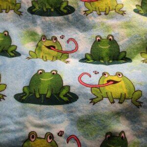 Super Snuggle Flannel Fabric Frogs Catching Flies 2 Yards 42" Wide